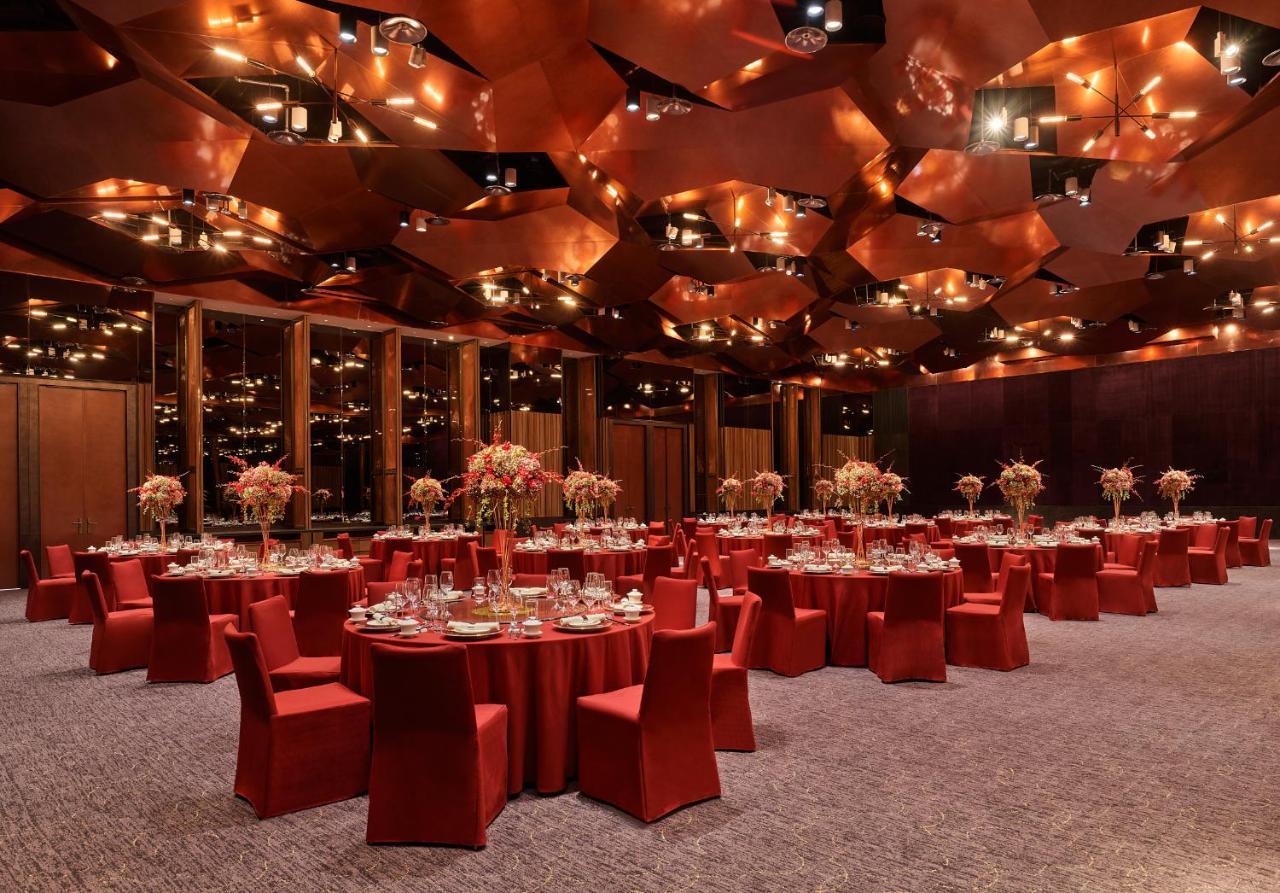 Mumian Beijing Daxing International Airport, Part Of Hyatt Hotell Exteriör bild The interior of the ballroom