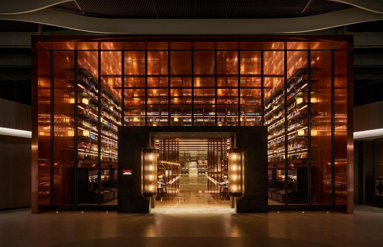 Mumian Beijing Daxing International Airport, Part Of Hyatt Hotell Exteriör bild The Library at The Standard East Village